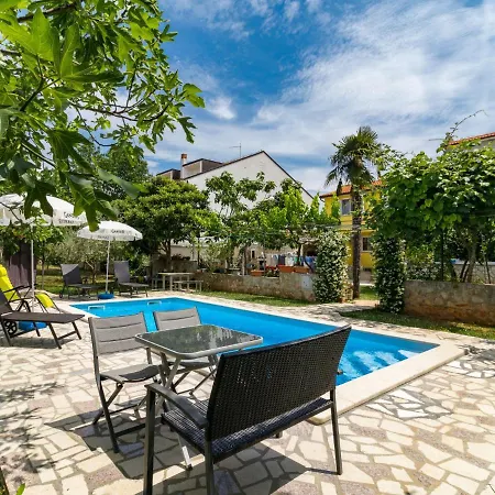 Sandra - Pul411 By Interhome Apartment *