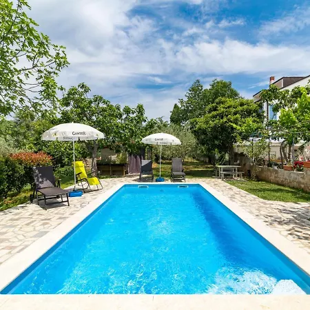 Sandra - Pul411 By Interhome Apartment